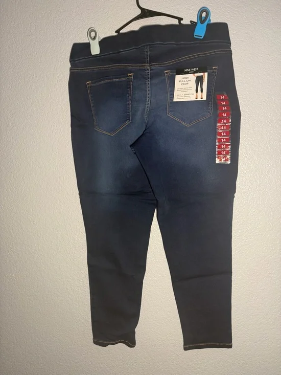 Nine West Women’s Heidi Pull-On Crop Size 14 New With Tags - Picture 3 of 4